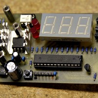 készre szerelt panel